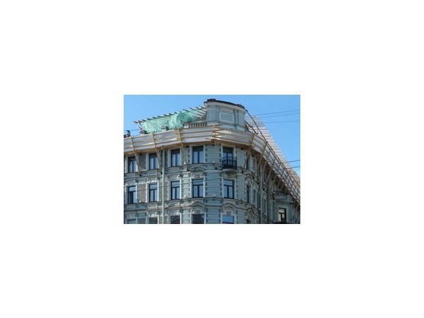 Кто стоит за «мансардой Боярского»?
