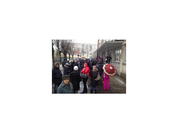 Записи в первый класс помешали из-за границы