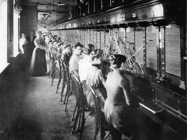 Nota Bene: Как телефония 118 лет назад способствовала развитию общества