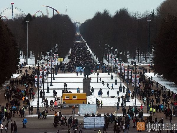 Как пройти на стадион быстрее остальных: Версия для блондинок