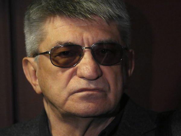 «Ты приносишь только вред, создавая бессмысленные, серые пятна»