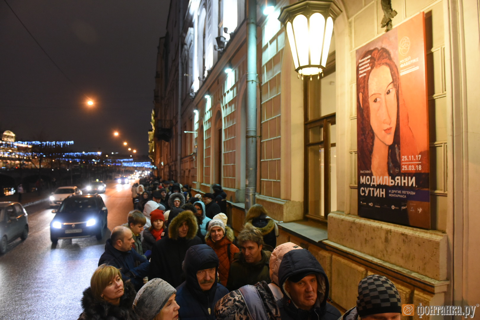 Новогодние праздники петербуржцы проводят в очередях «за искусством»