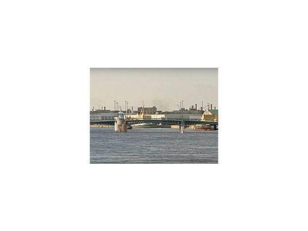 Мост через Неву нашел свое место