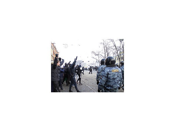 Акция болельщиков прекратилась - демонстранты растворились в толпе