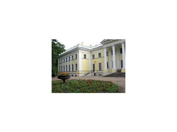 Резиденция и машины - все для народа