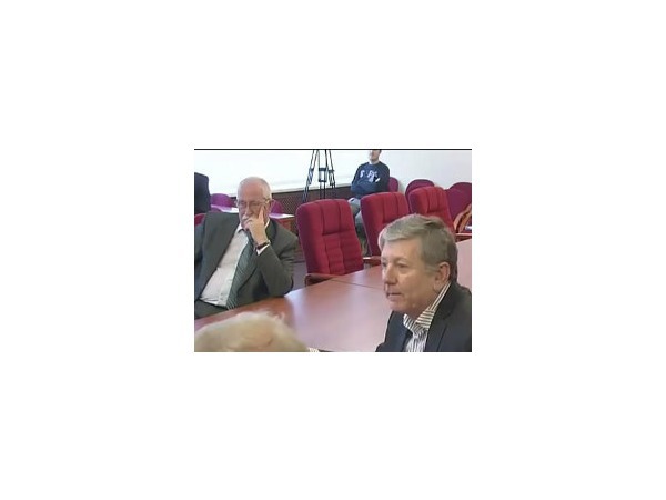 В Сети появился ролик с владимирскими единороссами, критикующими фальсификации "ЕдРа"