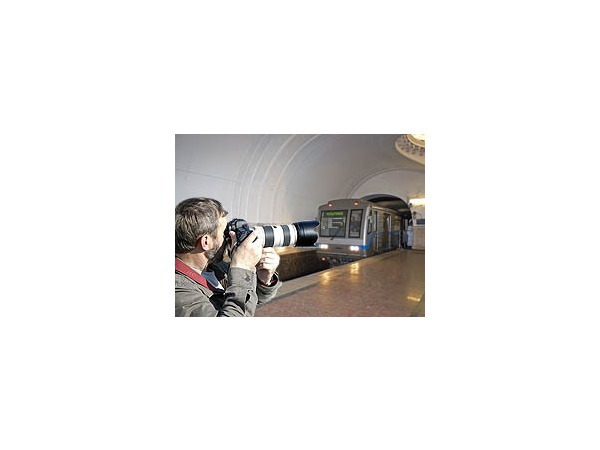 Метро опять закрыли для фотокамер