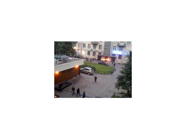 В Московском районе произошло нападение на посетителей "Макдональдса". Семеро задержаны