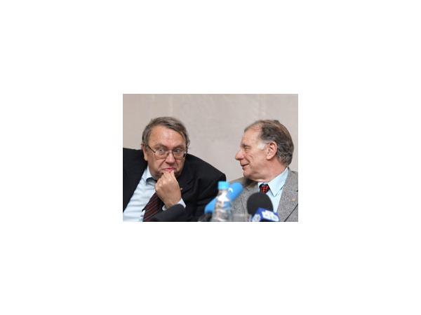 Академия наук выбрала мягкие реформы