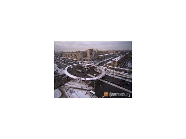 Перекресток на Будапештской «взяли в кольцо»