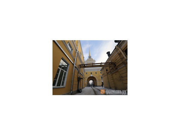 Минобороны накроет Адмиралтейство стеклянной крышей