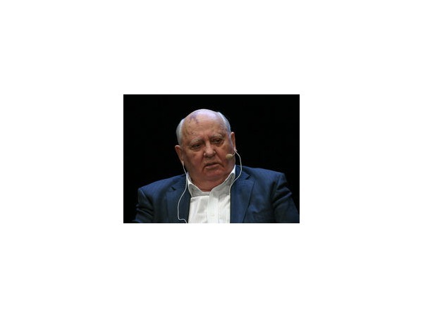 Михаил Горбачев попал в больницу