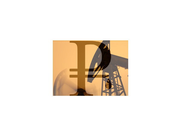Рубль тонет в нефти
