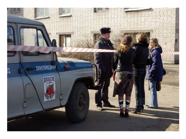 На Маршала Захарова эвакуируют школу