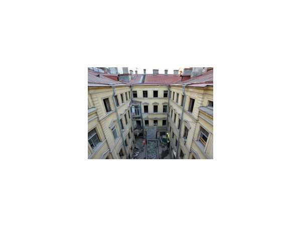 Дом Штакеншнейдера разбирают втихую