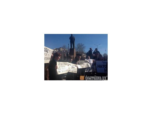 Ситуация в Харькове и Донецке на 3 марта 2014 года: местные жители активно протестуют против новой самопровозглашенной Киевом власти