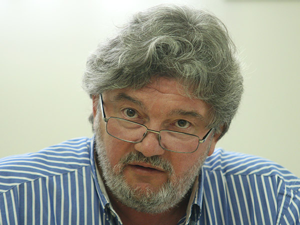 Андрей Константинов