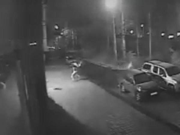 В Сети появилось видео нападения на «фабрику троллей»