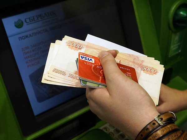 Банки выводят интернет-продавцов на честный счет