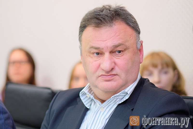 Олег Островский