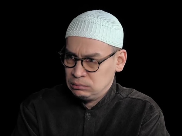 С геев на евреев