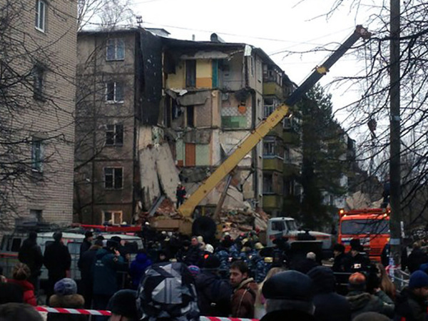 Дом в Ярославле, где взорвался газ, может обрушиться в любой момент