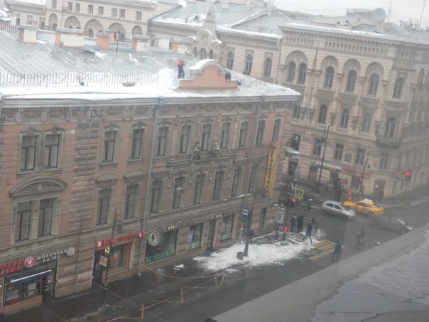 Угол Пестеля и Литейного