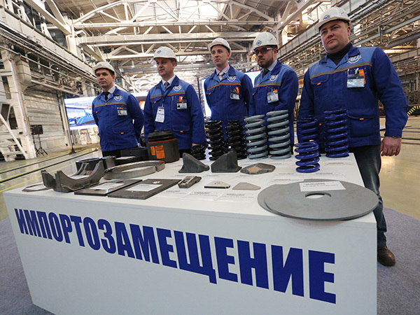 Смольный готовит экспортозамещение