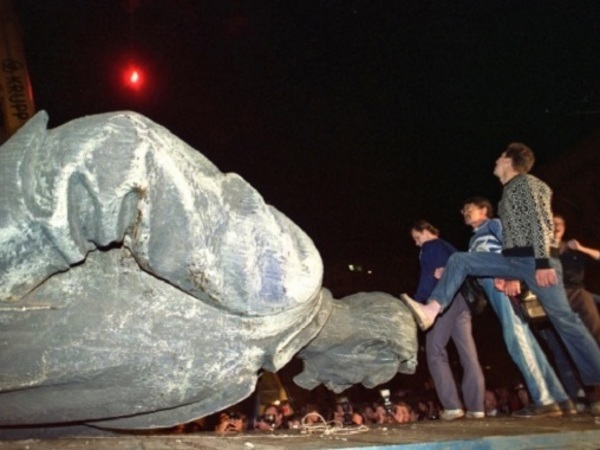 Фотожурналист Александр Земляниченко о Пулитцеровской премии и путче 1991 года