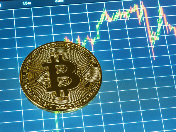 Почему «их» биткоин ставит рекорды, а «наш» эфириум нет?