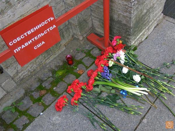 Трагедия в Лас-Вегасе заставила забыть петербуржцев о геополитике