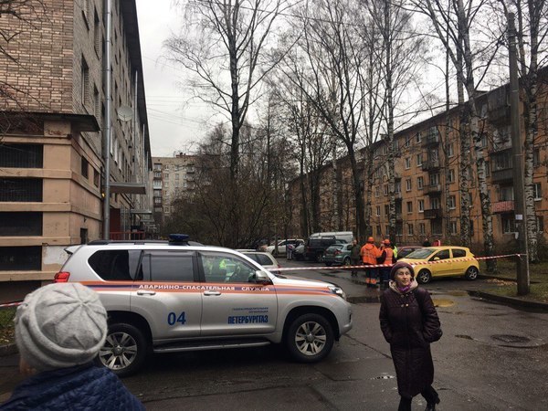 Жильцов дома на Тихорецком эвакуировали из-за звонка о бомбе