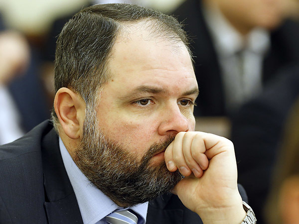Денис Чамара: Невский начнем избавлять от проводов весной