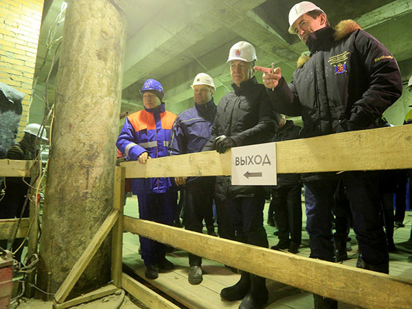"Беговая" застряла в красной зоне
