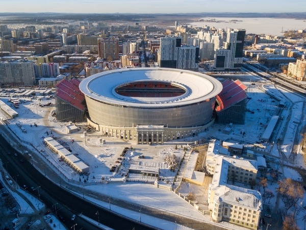 В Екатеринбурге достроили стадион к чемпионату мира по футболу - 2018