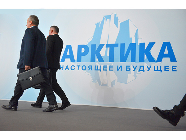 За Арктику в Петербурге ответит ракетчик или чекист