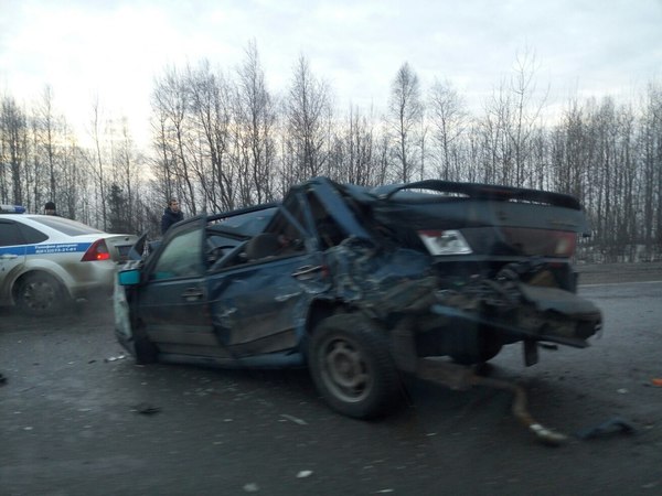 Киевское шоссе стоит в обоих направлениях из-за аварий