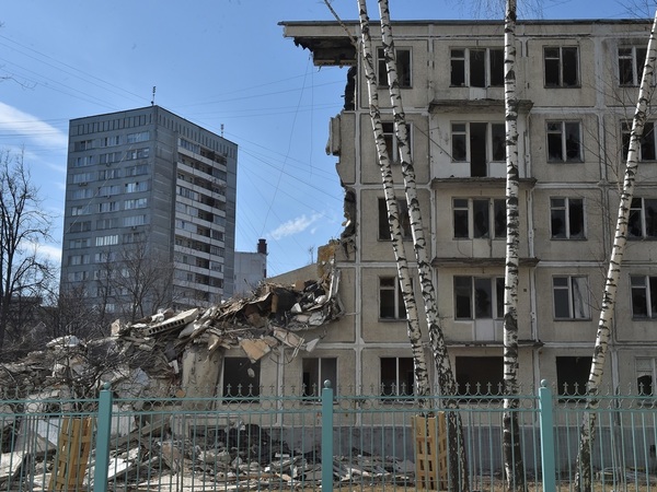 Тут вам не Москва: в Петербурге раскритиковали массовый снос хрущевок