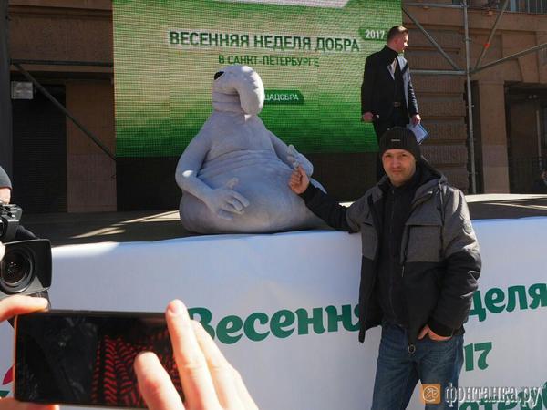 На Малой Садовой знаменитый Ждун ждёт добра