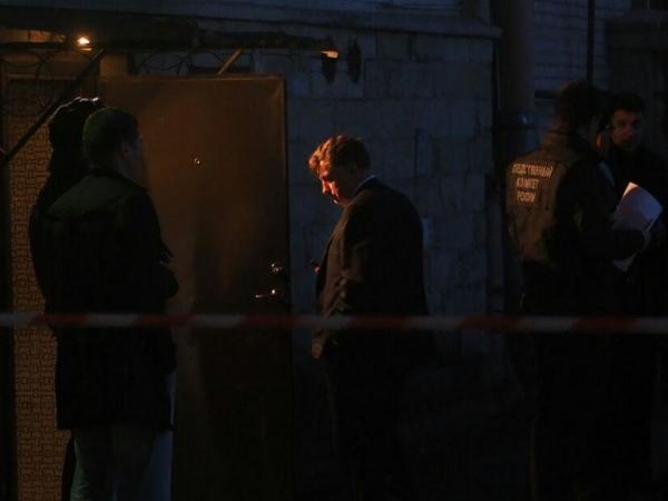 К месту смерти Тюльпанова приехали сотрудники СК, полиции, прокуратуры и спикер ЗакСа