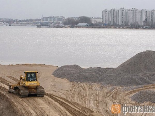 Водоканал призвали на Крестовский остров