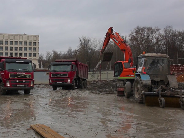 Эрмитаж теряет время и деньги