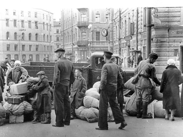 Почему ленинградцы не спешили покидать город летом 1941-го?