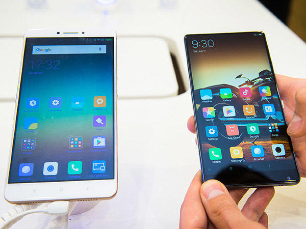 В Петербурге в ТРЦ «РИО» заработал фирменный магазин Xiaomi