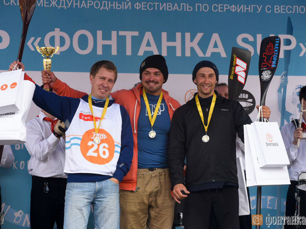 Спортсмен с Алтая Крайтор выиграл 1-й этап Кубка России по SUP-серфингу в Петербурге