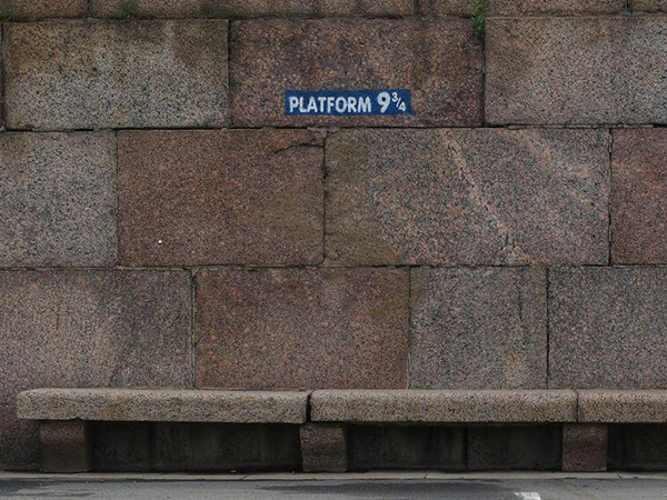 В Петербурге появилась своя платформа, с которой Гарри Поттер ехал в Хогвартс