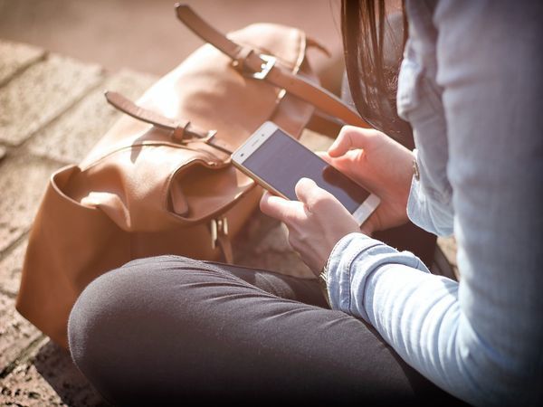Aiva Mobile выпустил «двойную сим-карту» для звонков в Армению без роуминга