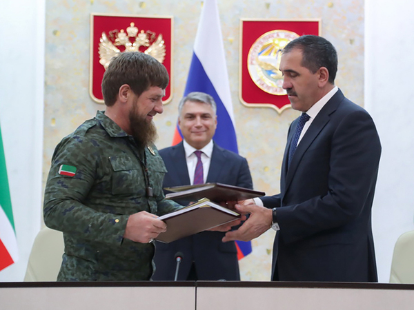«Какой народ, такие и бояре». Кремль предложил участникам протеста против договора между Ингушетией и Чечней идти в суд