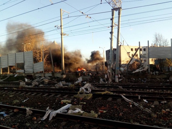 При взрыве на заводе под Гатчиной погибли два человека