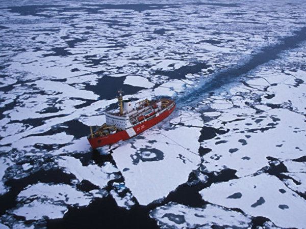 Северный морской путь ждет ледоколы